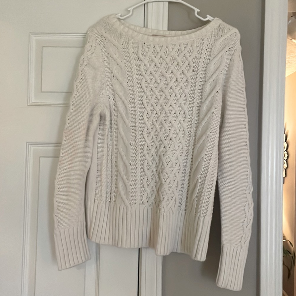 Gap Size Large Ivory Knit Sweater with Beautiful Detail